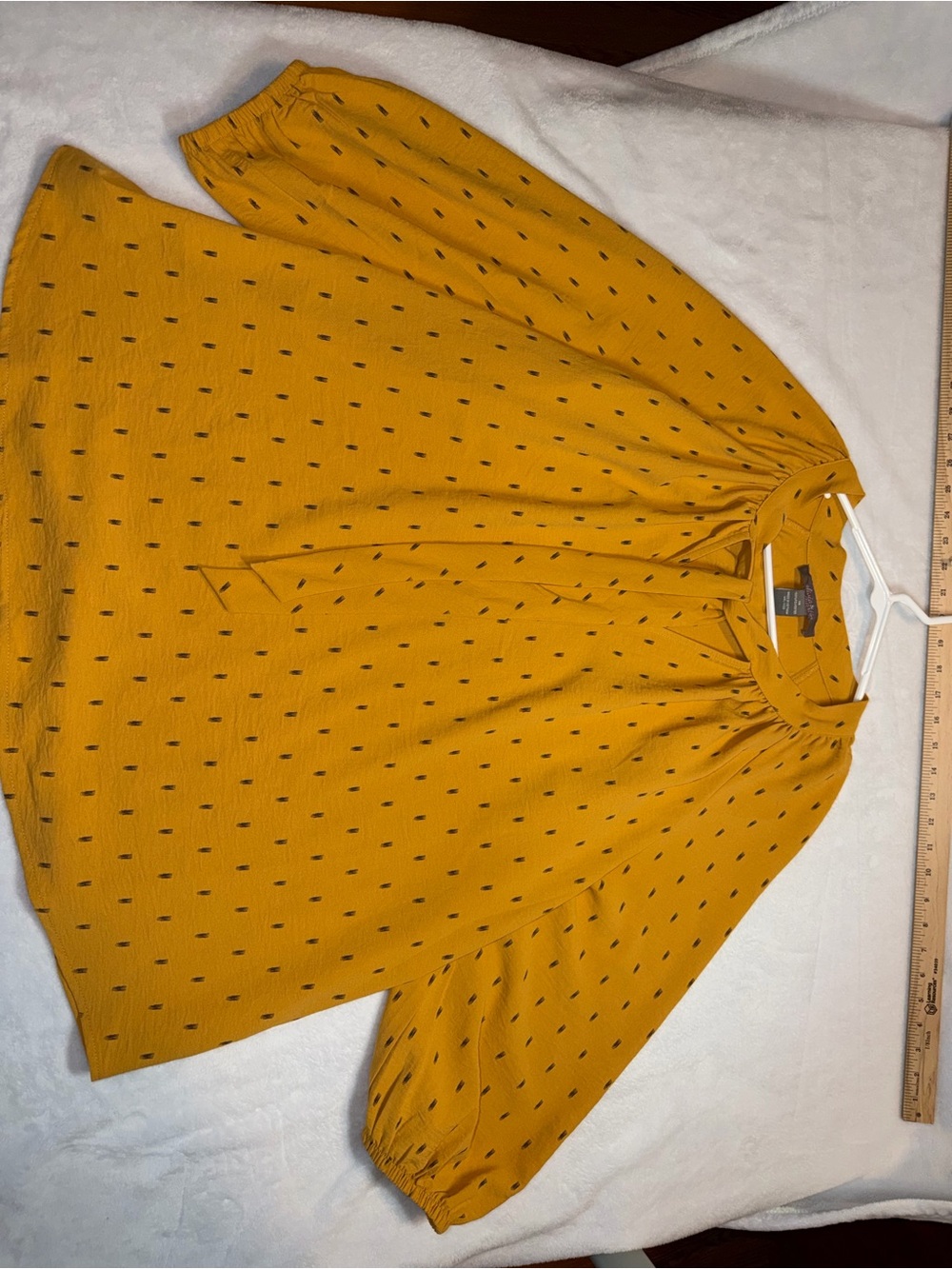 Olivia & Martin - Mustard Yellow Tie-Front Blouse – Size 1X - 100% Polyester - Picture 4 of 7